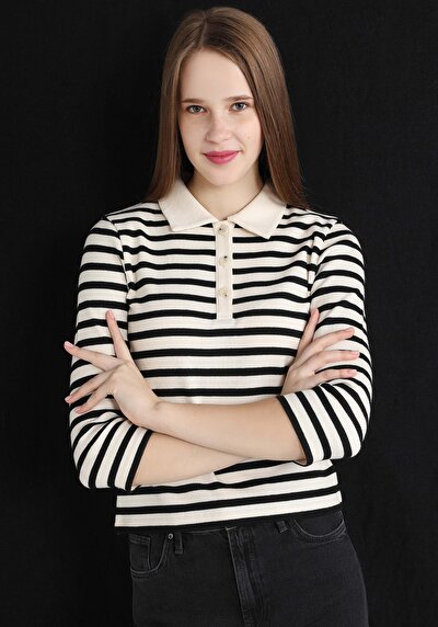 صورة من أبيض للنساء تي شيرت كم طويل