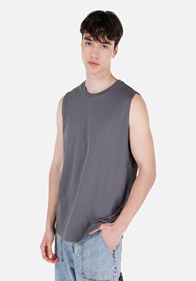 صورة من ملابس عادية رجالية أنثراسايت دبابة