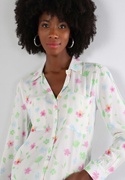 صورة من متعدد الألوان للنساء قميص  كم طويل