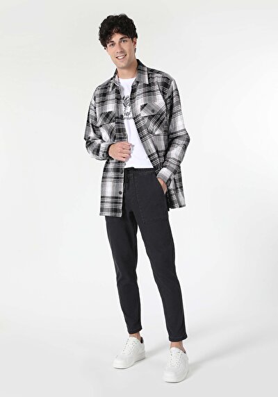 صورة من أنتراسيت للرجال بناطيل