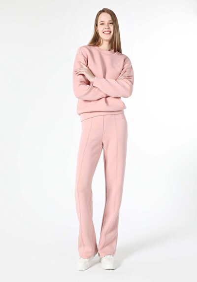 صورة من وردي للنساء بنطال رياضي