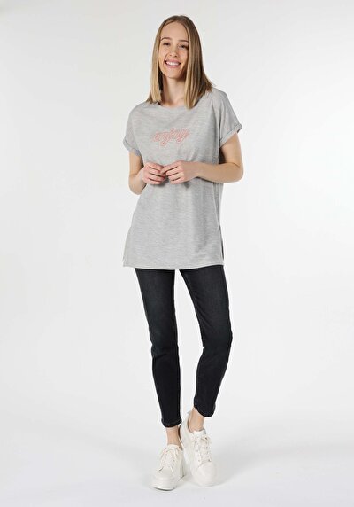 اعرض التفاصيل لـ رمادي للنساء تي شيرت بأكمام قصيرة