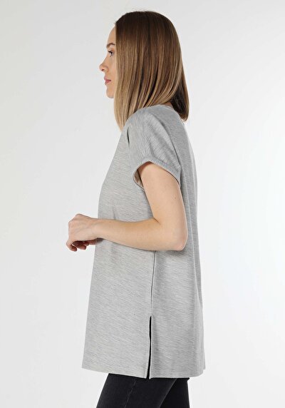 اعرض التفاصيل لـ رمادي للنساء تي شيرت بأكمام قصيرة