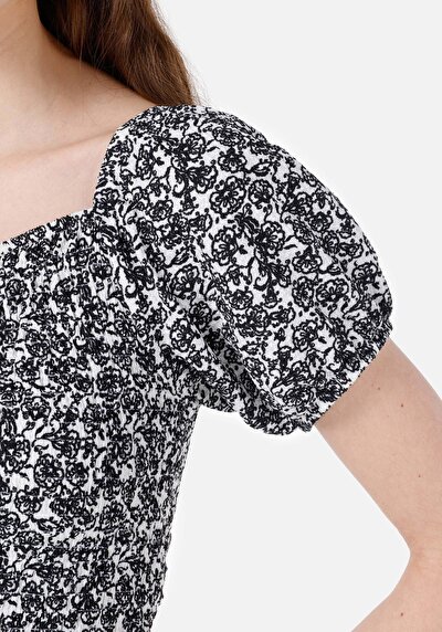 اعرض التفاصيل لـ تي شيرت نسائي برقبة على شكل V نسائي بالبطيخ الأسود