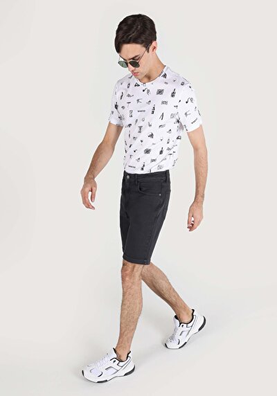 صورة من أنتراسيت للرجال شورت