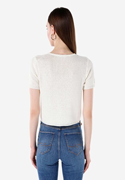 صورة من كنزة Ecru نسائية عادية