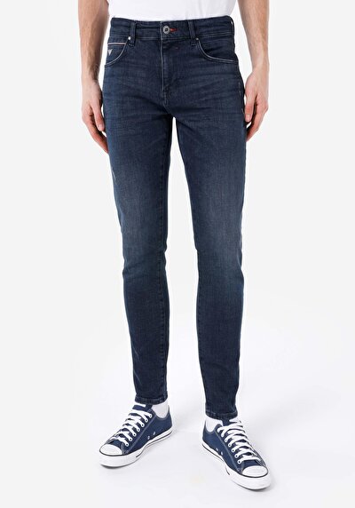 صورة من سليم فيت جينز نيلي غامق للرجال