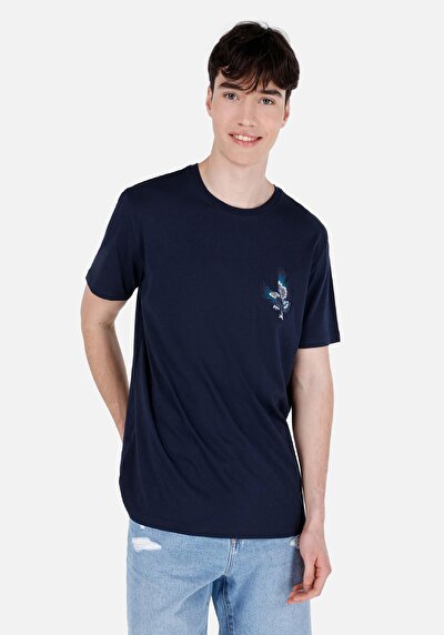 صورة من   رقبة مستديرة مستقيم رجالي أزرق كحلي كم قصير تي شيرت