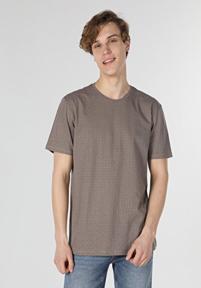 صورة من بيج للرجال تي شيرت بأكمام قصيرة