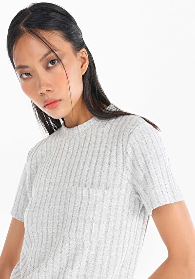 اعرض التفاصيل لـ قصة عادية رقبة مستديرة نسائي رمادي كم قصير تي شيرت