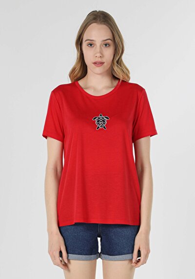 اعرض التفاصيل لـ أحمر للنساء تي شيرت بأكمام قصيرة