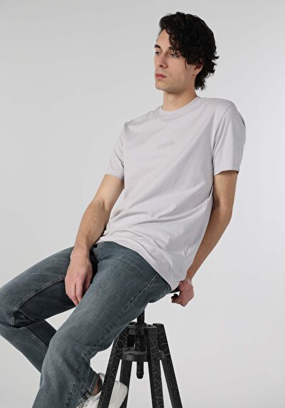 صورة من أبيض للرجال تي شيرت بأكمام قصيرة