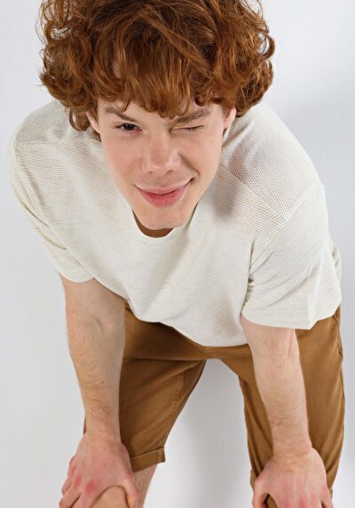 صورة من   رقبة مستديرة جاكار رجالي أبيض كم قصير تي شيرت