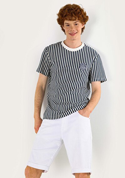 اعرض التفاصيل لـ   رقبة مستديرة مخطط رجالي أزرق كحلي كم قصير تي شيرت