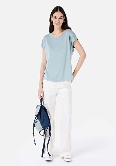 صورة من رقبة مستديرة مستقيم نسائي أخضر كم قصير تي شيرت