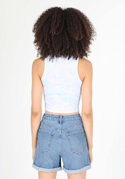 صورة من سليم فيت بلوزة دبابة بيضاء للنساء