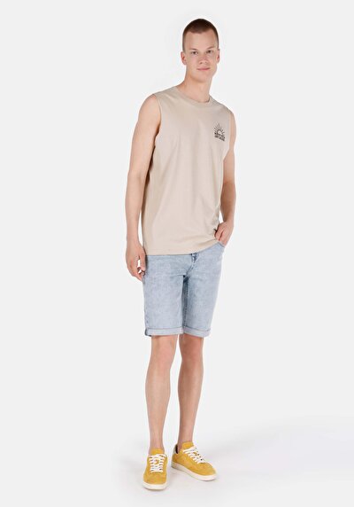 صورة من رجالي بيج بلوزة دبابة