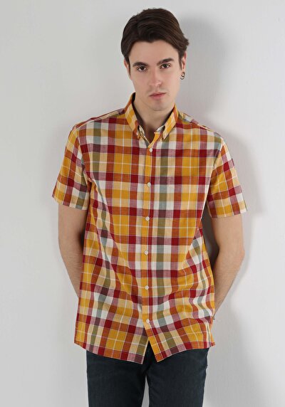 صورة من قميص رقبة منقوشة رجالي متعدد الألوان قميص قصير الأكمام