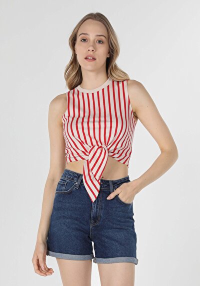 اعرض التفاصيل لـ   قميص أحمر للنساء