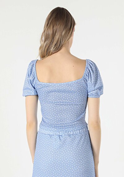 صورة من ضيق عميق رقبة مستديرة نسائي أزرق كم قصير تي شيرت