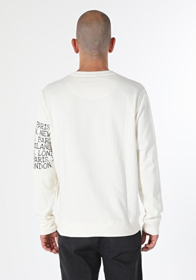 اعرض التفاصيل لـ أبيض للرجال تي شيرت بأكمام قصيرة