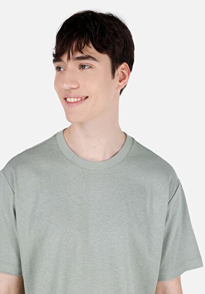 صورة من كومفورت فيت رقبة مستديرة مستقيم رجالي أخضر كم قصير تي شيرت