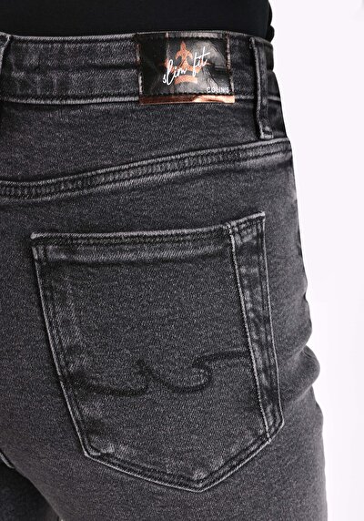 اعرض التفاصيل لـ نحيف   الخصر نحيف الساق الجينز النسائي