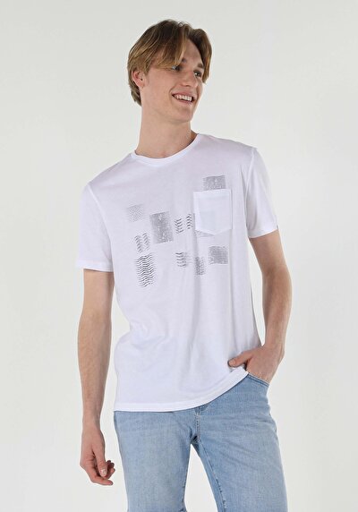 صورة من أبيض للرجال تي شيرت بأكمام قصيرة