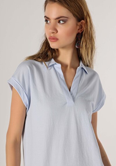 اعرض التفاصيل لـ أزرق للنساء تي شيرت بأكمام قصيرة