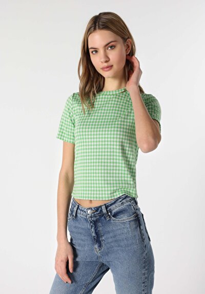 صورة من تي شيرت اخضر نسائي بأكمام قصيرة Cl1063339 Slim Fit Squared