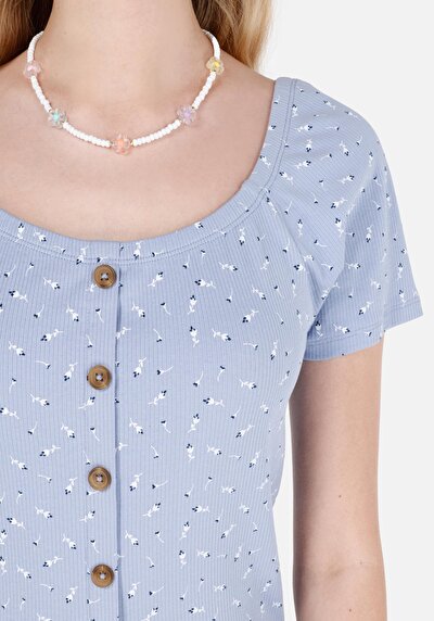 اعرض التفاصيل لـ تي شيرت نسائي أزرق بأكمام قصيرة بياقة مربعة نسائي