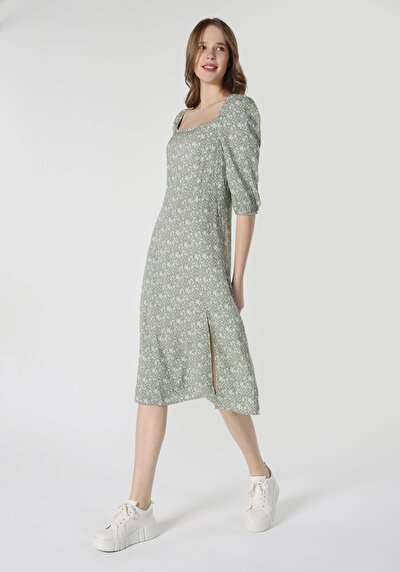 صورة من للنساء فستان