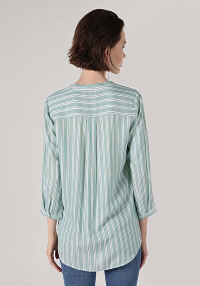 اعرض التفاصيل لـ  للنساء بلوزة كم طويل