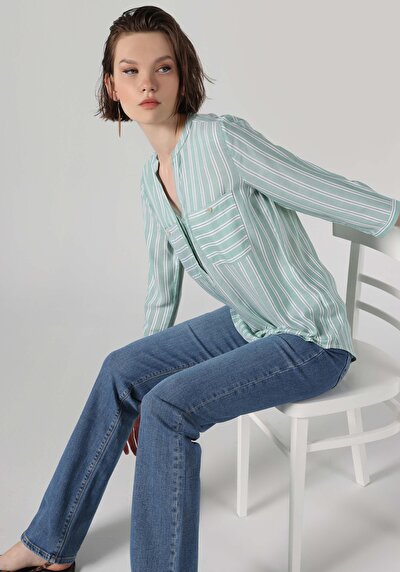 صورة من للنساء بلوزة كم طويل