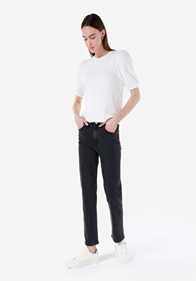 صورة من نحيف الخصر نحيف الساق الجينز النسائي