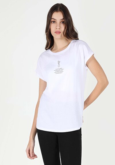 صورة من رقبة مستديرة مطبوعة نسائية أبيض قصيرة أكمام تي شيرت