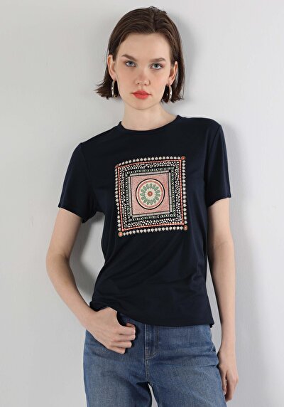 صورة من أزرق بحري للنساء تي شيرت بأكمام قصيرة