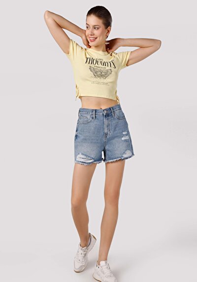 صورة من ضيق قصة رقبة مستديرة نسائي أصفر كم قصير تي شيرت