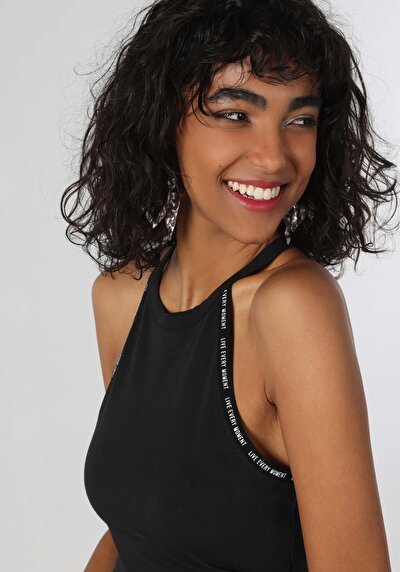 اعرض التفاصيل لـ سليم فيت بلوزة نسائية سوداء