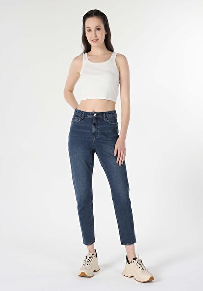 صورة من أبيض للنساء رياضي