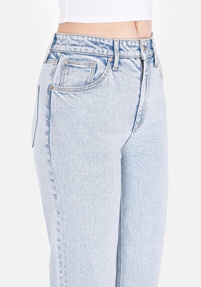 اعرض التفاصيل لـ   مستقيم الساق نسائي نيلي الجينز