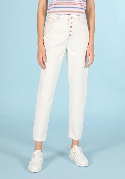 اعرض التفاصيل لـ دينيم للنساء بناطيل