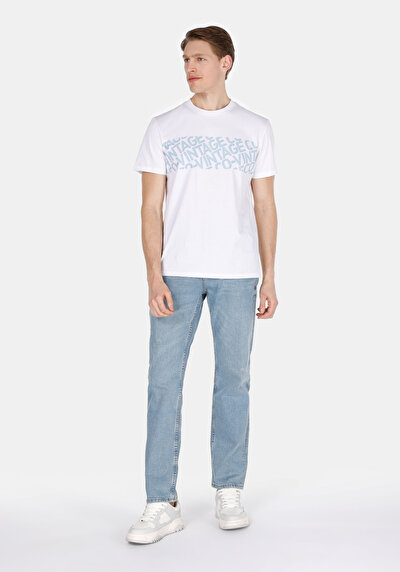 صورة من أزرق للرجال بناطيل