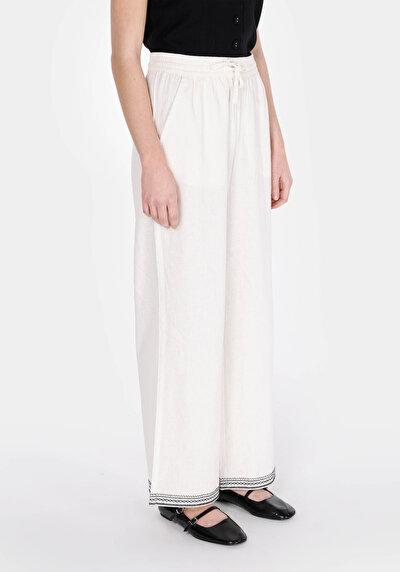 صورة من عادي بقصة رفع الخصر ساق واسعة نسائي بنطلون أبيض