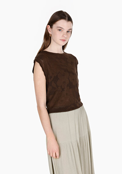 صورة من عادي رقبة مستديرة أزهار نسائي بني بلا أكمام سترة