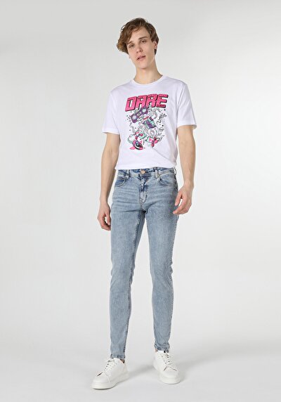 صورة من أزرق للرجال بناطيل