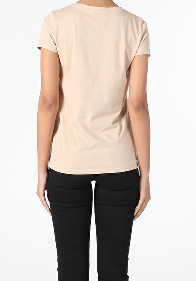 صورة من بيج للنساء تي شيرت بأكمام قصيرة