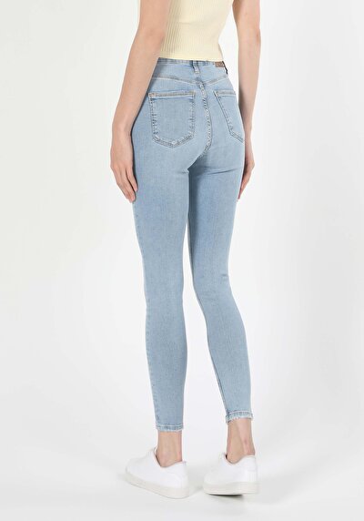 اعرض التفاصيل لـ دينيم للنساء بناطيل