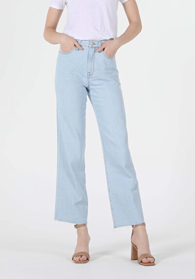 اعرض التفاصيل لـ أزرق فاتح للنساء بناطيل