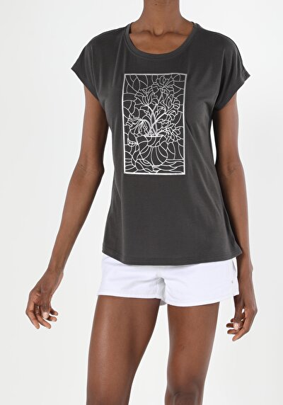 صورة من أنتراسيت للنساء تي شيرت بأكمام قصيرة